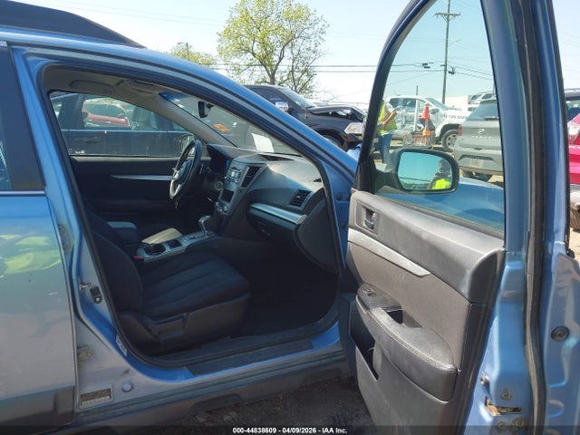 44838609 :رقم المزاد ، 4S4BRBAC5A3332918 vin ، 2010 Subaru Outback 2.5i مزاد بيع