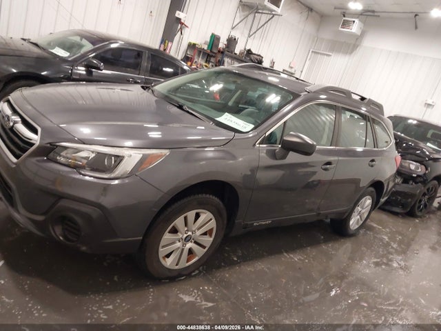 44838638 :رقم المزاد ، 4S4BSAAC2J3271400 vin ، 2018 Subaru Outback 2.5i مزاد بيع