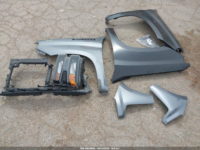 44838653 :رقم المزاد ، 3GCPWBEF1LG343129 vin ، 2020 Chevrolet Silverado 1500 2wd  Short Bed Custom مزاد بيع