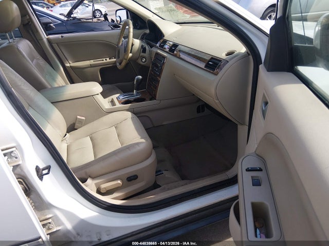 2005 FORD FIVE HUNDRED 1FAHP24195G205365 Photo 4