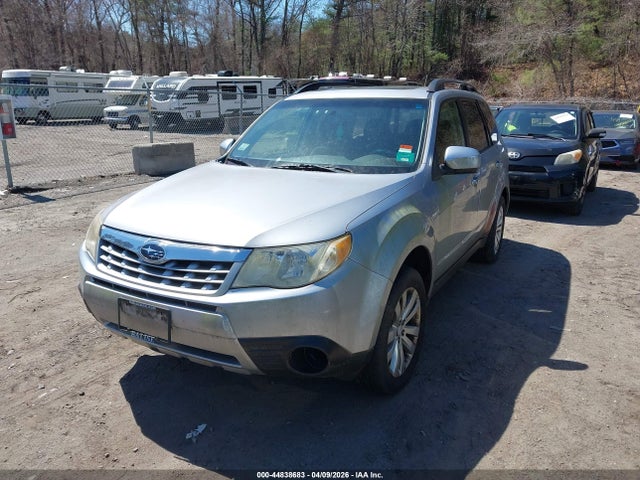 2013 SUBARU FORESTER JF2SHADC2DG411927 Photo 1