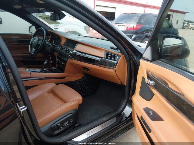 44838710 :رقم المزاد ، WBAYF8C58ED141869 vin ، 2014 Bmw Alpina B7 Xdrive مزاد بيع