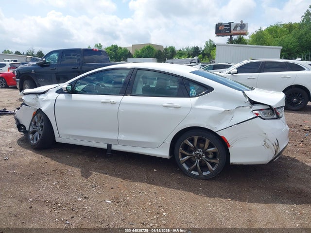Aukcja sprzedaży 2015 Chrysler 200 S, vin: 1C3CCCBB4FN626641, numer aukcji: 44838729