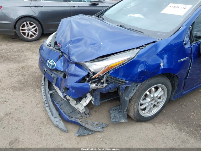 Toyota Prius Two Eco 2016 JTDKARFU2G3518625 Image 6