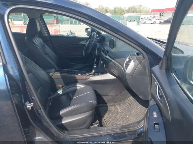2018 Mazda Mazda3 Touring მანქანა იყიდება აუქციონზე, vin: 3MZBN1V39JM238329, აუქციონის ნომერი: 44838750