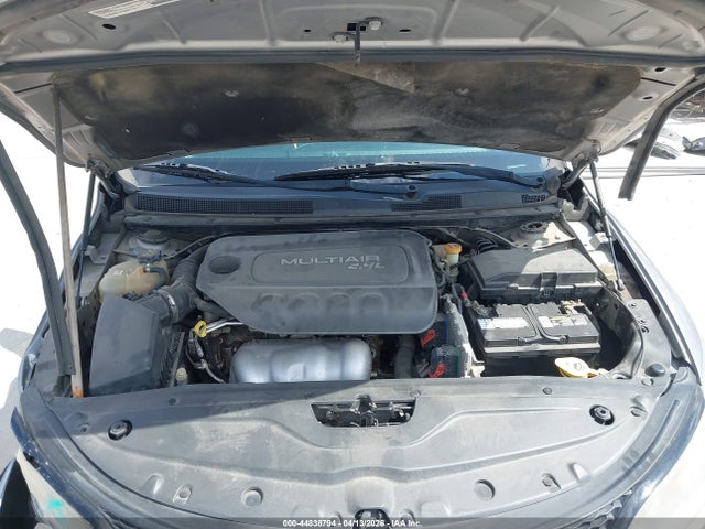 2015 Chrysler 200 S მანქანა იყიდება აუქციონზე, vin: 1C3CCCBB2FN593834, აუქციონის ნომერი: 44838794
