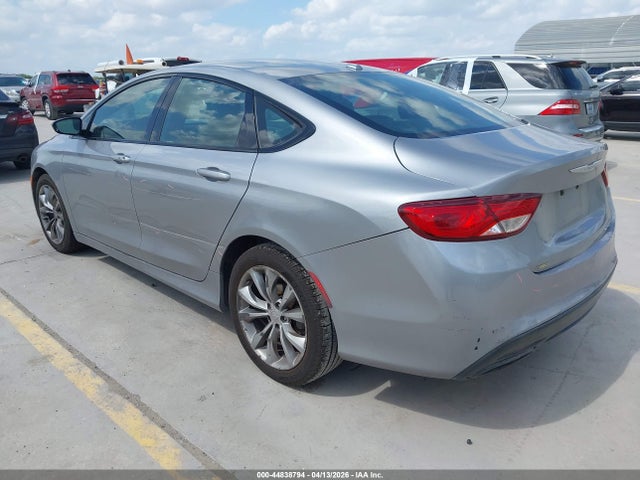 2015 Chrysler 200 S მანქანა იყიდება აუქციონზე, vin: 1C3CCCBB2FN593834, აუქციონის ნომერი: 44838794
