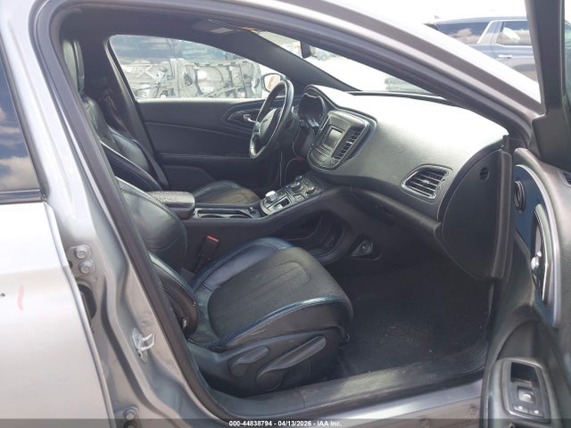 2015 Chrysler 200 S მანქანა იყიდება აუქციონზე, vin: 1C3CCCBB2FN593834, აუქციონის ნომერი: 44838794