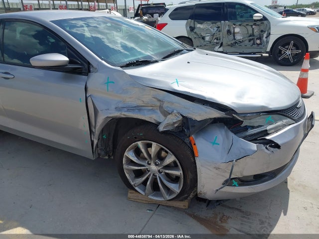 2015 Chrysler 200 S მანქანა იყიდება აუქციონზე, vin: 1C3CCCBB2FN593834, აუქციონის ნომერი: 44838794