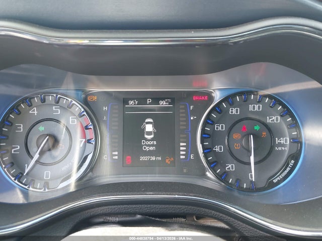 2015 Chrysler 200 S მანქანა იყიდება აუქციონზე, vin: 1C3CCCBB2FN593834, აუქციონის ნომერი: 44838794