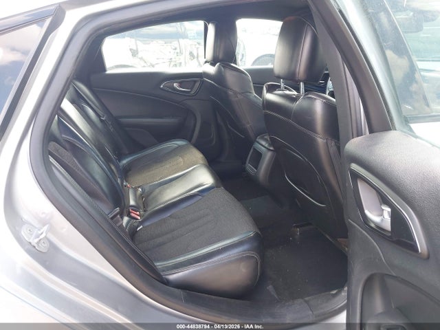 2015 Chrysler 200 S მანქანა იყიდება აუქციონზე, vin: 1C3CCCBB2FN593834, აუქციონის ნომერი: 44838794