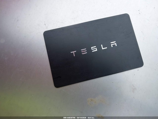 2023 Tesla Model Y Awd/long Range Dual Motor All-wheel Drive მანქანა იყიდება აუქციონზე, vin: 7SAYGDEE8PA200114, აუქციონის ნომერი: 44838795