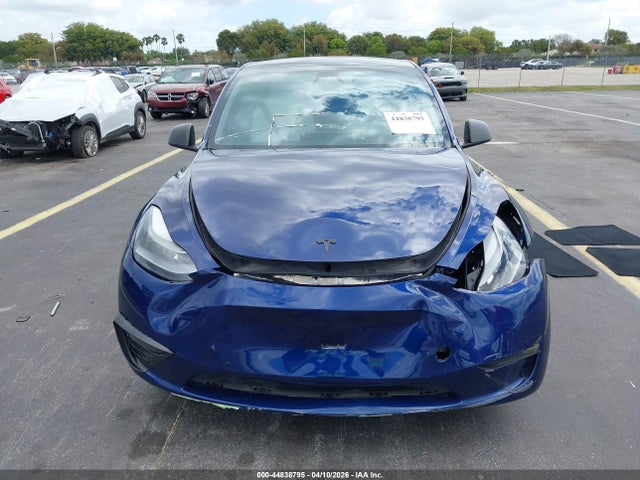 2023 Tesla Model Y Awd/long Range Dual Motor All-wheel Drive მანქანა იყიდება აუქციონზე, vin: 7SAYGDEE8PA200114, აუქციონის ნომერი: 44838795