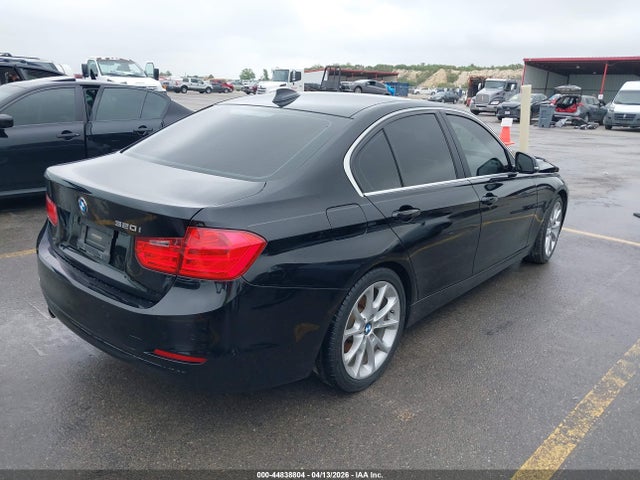 44838804 :رقم المزاد ، WBA3B1G56FNT64477 vin ، 2015 Bmw 320i مزاد بيع