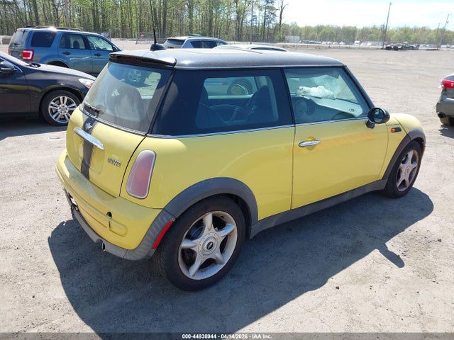 2004 Mini Cooper მანქანა იყიდება აუქციონზე, vin: WMWRC33454TC50093, აუქციონის ნომერი: 44838944