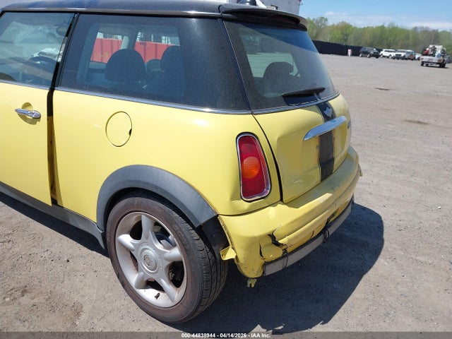 2004 Mini Cooper მანქანა იყიდება აუქციონზე, vin: WMWRC33454TC50093, აუქციონის ნომერი: 44838944