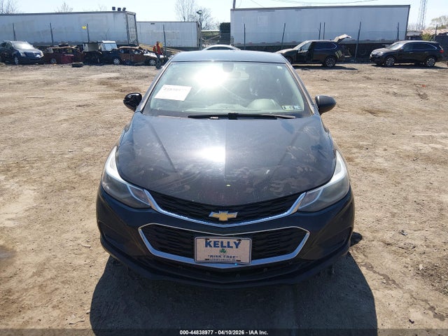 1G1BE5SM5H7263653 Chevrolet Cruze Lt Auto