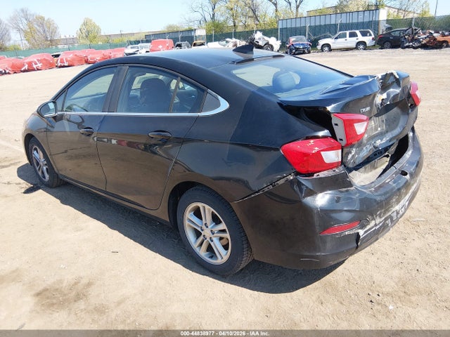 1G1BE5SM5H7263653 Chevrolet Cruze Lt Auto