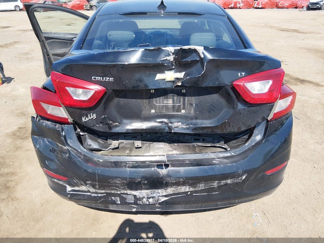 1G1BE5SM5H7263653 Chevrolet Cruze Lt Auto