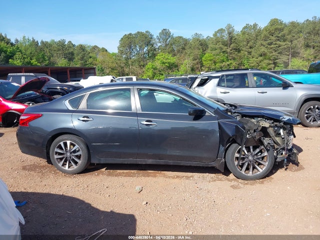 Продаж на аукціоні авто 2017 Nissan Altima 2.5 Sv, vin: 1N4AL3AP8HC132710, номер лоту: 44839014