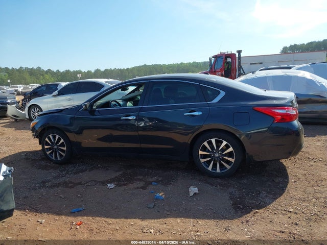 Продаж на аукціоні авто 2017 Nissan Altima 2.5 Sv, vin: 1N4AL3AP8HC132710, номер лоту: 44839014