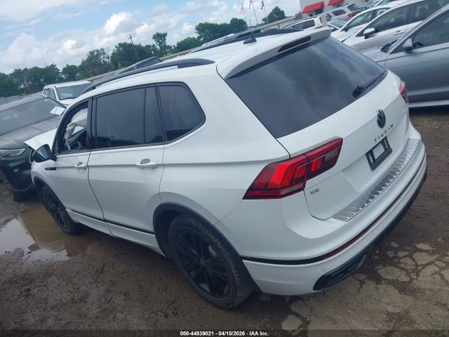 Продаж на аукціоні авто 2022 Volkswagen Tiguan 2.0t Se R-line Black, vin: 3VVCB7AX8NM036245, номер лоту: 44839021
