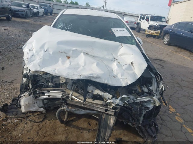 2020 Toyota Corolla L მანქანა იყიდება აუქციონზე, vin: 5YFDPRAE2LP141318, აუქციონის ნომერი: 44839042