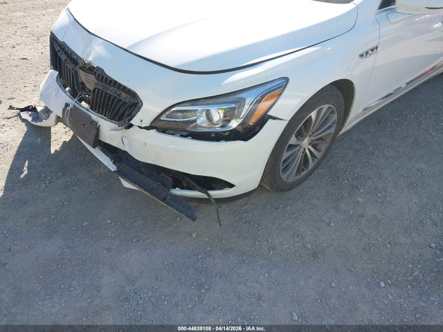 Продаж на аукціоні авто 2018 Buick Lacrosse Premium, vin: 1G4ZR5SS2JU138623, номер лоту: 44839108