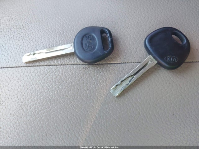 44839128 :رقم المزاد ، 5XYKT4A28BG113666 vin ، 2011 Kia Sorento Lx V6 مزاد بيع