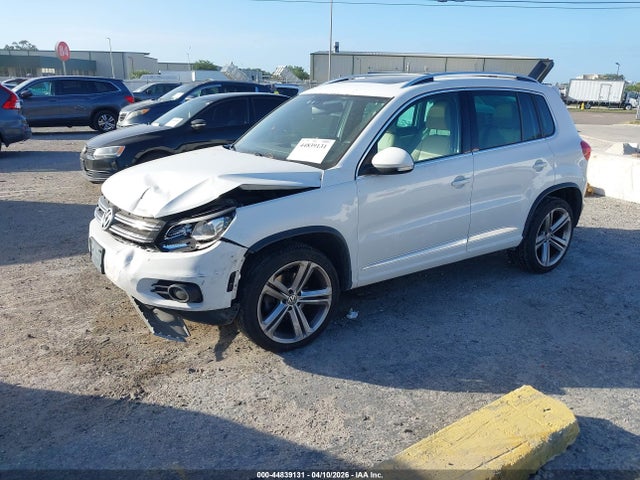 Продаж на аукціоні авто 2014 Volkswagen Tiguan R-line, vin: WVGBV3AX4EW543665, номер лоту: 44839131
