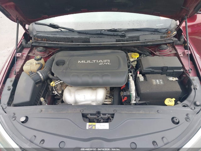 Продажа на аукционе авто 2015 Chrysler 200 Limited, vin: 1C3CCCAB7FN588162, номер лота: 44839132