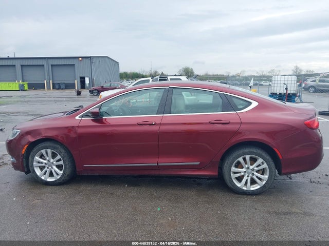 Продажа на аукционе авто 2015 Chrysler 200 Limited, vin: 1C3CCCAB7FN588162, номер лота: 44839132