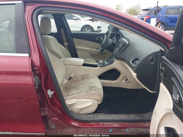 Продажа на аукционе авто 2015 Chrysler 200 Limited, vin: 1C3CCCAB7FN588162, номер лота: 44839132