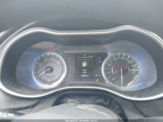 Продажа на аукционе авто 2015 Chrysler 200 Limited, vin: 1C3CCCAB7FN588162, номер лота: 44839132
