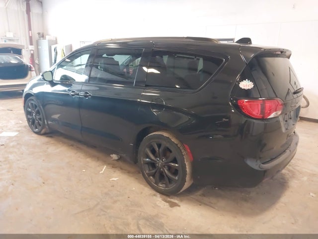 2019 Chrysler Pacifica Limited მანქანა იყიდება აუქციონზე, vin: 2C4RC1GG3KR604867, აუქციონის ნომერი: 44839155
