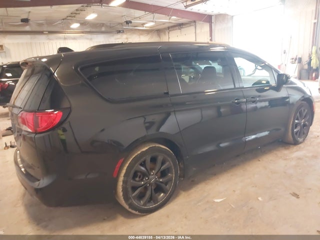 2019 Chrysler Pacifica Limited მანქანა იყიდება აუქციონზე, vin: 2C4RC1GG3KR604867, აუქციონის ნომერი: 44839155