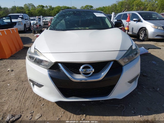 44839172 :رقم المزاد ، 1N4AA6AP2HC363383 vin ، 2017 Nissan Maxima 3.5 Platinum مزاد بيع