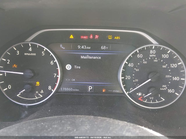 44839172 :رقم المزاد ، 1N4AA6AP2HC363383 vin ، 2017 Nissan Maxima 3.5 Platinum مزاد بيع