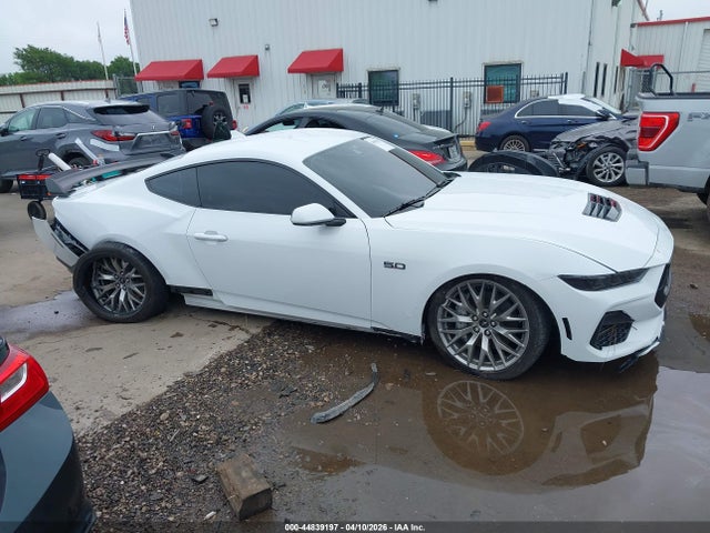 Продажа на аукционе авто 2025 Ford Mustang Gt Premium Fastback, vin: 1FA6P8CFXS5415701, номер лота: 44839197