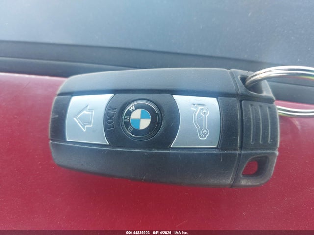 44839203 :رقم المزاد ، WBAUP9C51AVF49557 vin ، 2010 Bmw 128i مزاد بيع