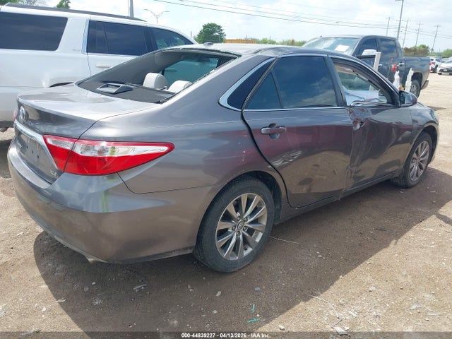 2017 Toyota Camry Xle მანქანა იყიდება აუქციონზე, vin: 4T1BF1FK3HU640306, აუქციონის ნომერი: 44839227