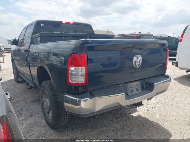 3C6UR5CL2MG557883 RAM 2500 Tradesman 4x4 6&#039;4 Box