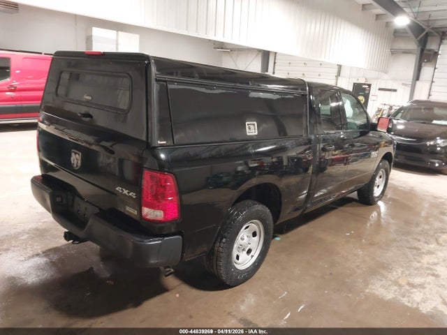 2019 RAM 1500 CLASSIC 1C6RR7FG6KS679121 Photo 3