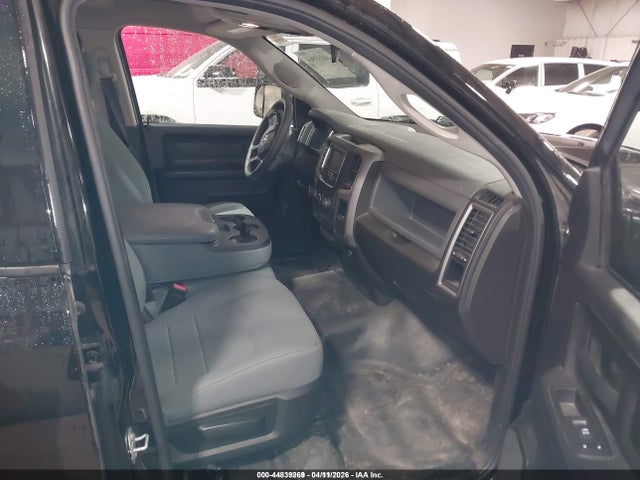 2019 RAM 1500 CLASSIC 1C6RR7FG6KS679121 Photo 4