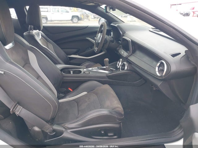 2022 CHEVROLET CAMARO 1G1FE1R70N0123010 Photo 4