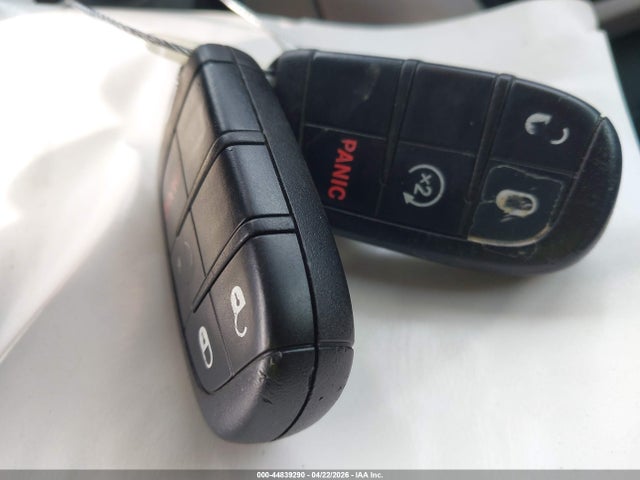 44839290 :رقم المزاد ، ZACCJBDT0FPB57325 vin ، 2015 Jeep Renegade Limited مزاد بيع