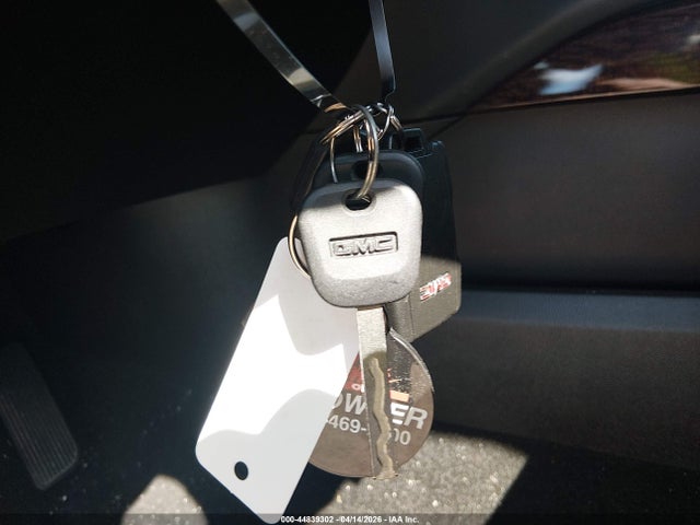 44839302 :رقم المزاد ، 1GKS2AKC9HR276866 vin ، 2017 Gmc Yukon Sle مزاد بيع