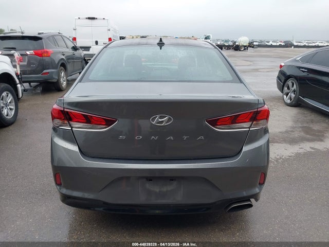 Продажа на аукционе авто 2018 Hyundai Sonata Se, vin: 5NPE24AF5JH702250, номер лота: 44839328