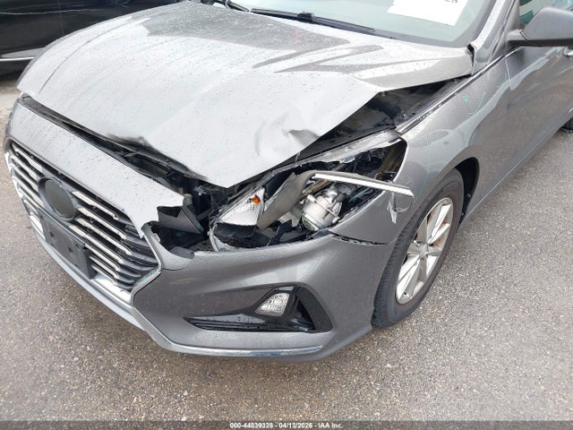 Продажа на аукционе авто 2018 Hyundai Sonata Se, vin: 5NPE24AF5JH702250, номер лота: 44839328