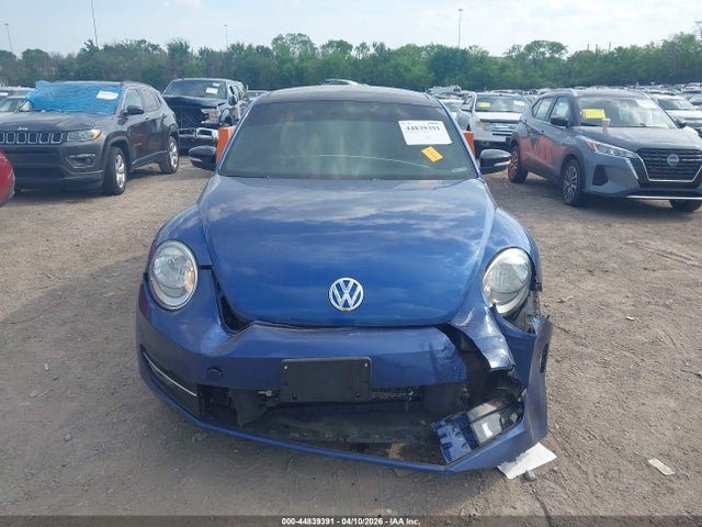 44839391 :رقم المزاد ، 3VWV67AT2DM615803 vin ، 2013 Volkswagen Beetle Turbo مزاد بيع